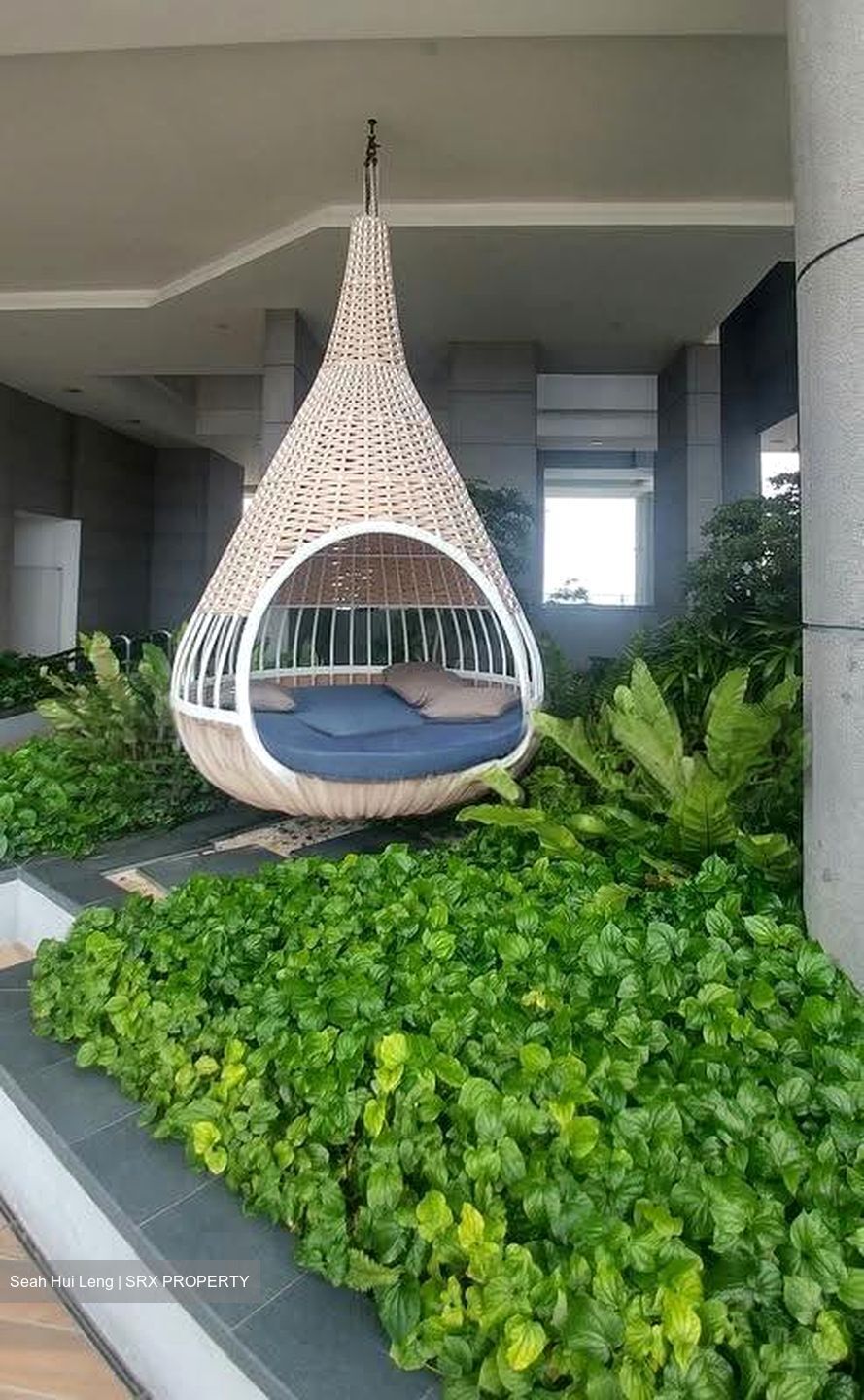 J Gateway (D22), Condominium #612554501